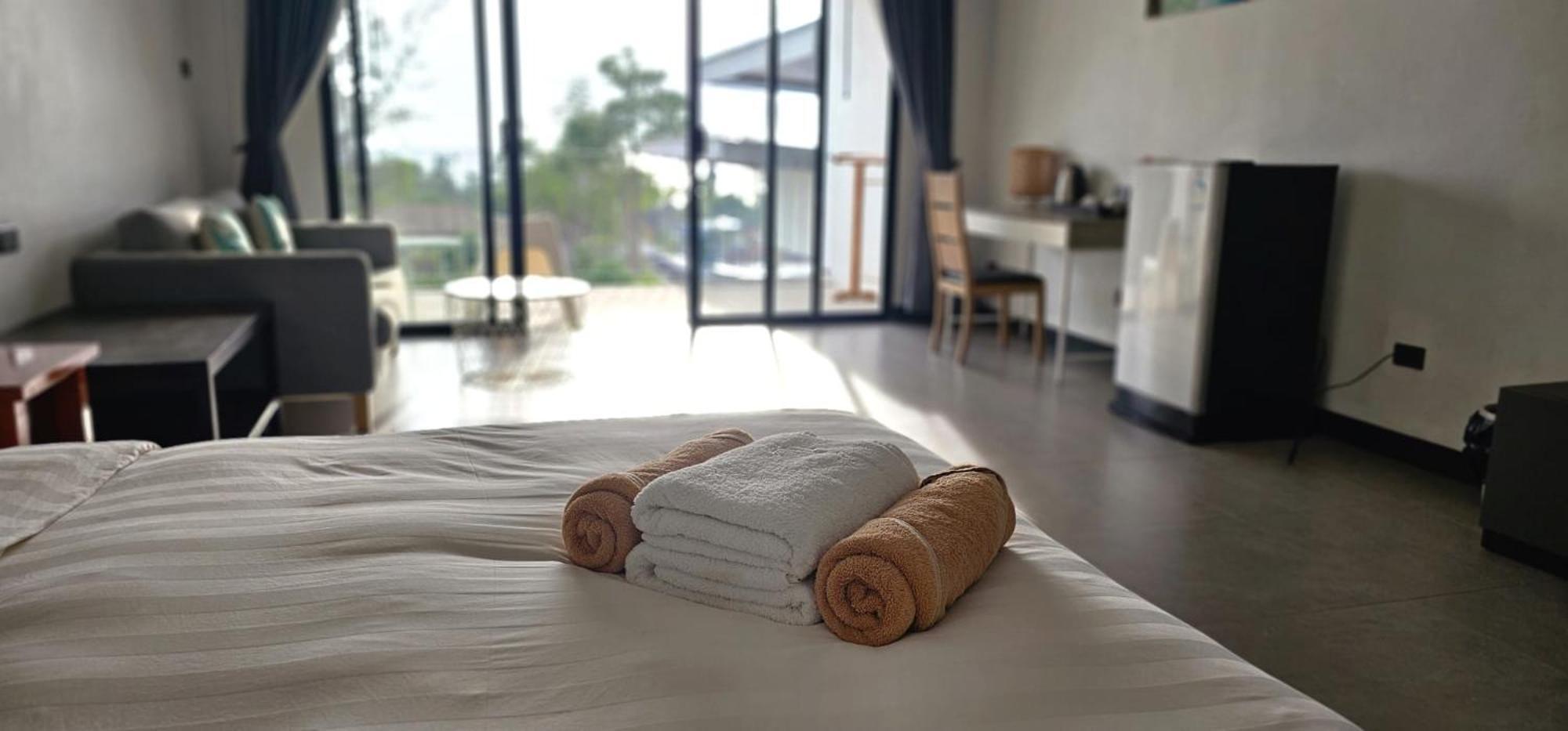 Aranya Resort Ko Lanta Dış mekan fotoğraf