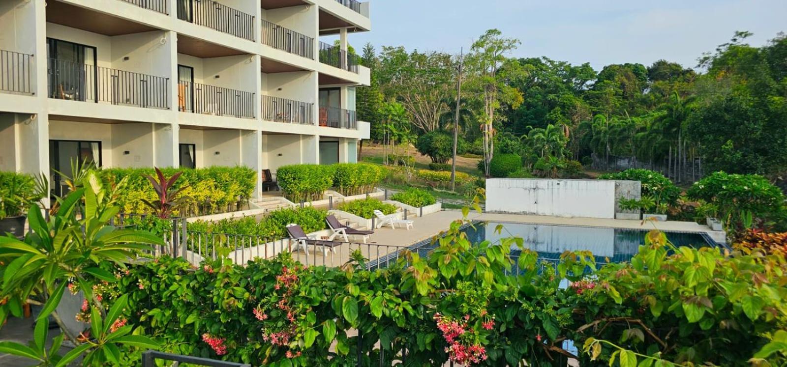 Aranya Resort Ko Lanta Dış mekan fotoğraf