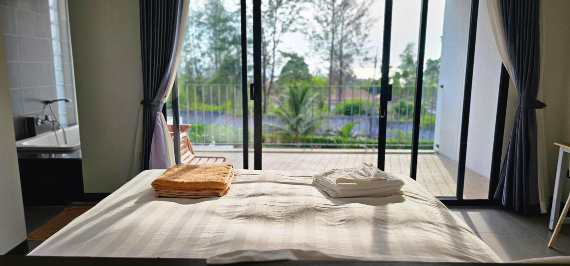 Aranya Resort Ko Lanta Dış mekan fotoğraf