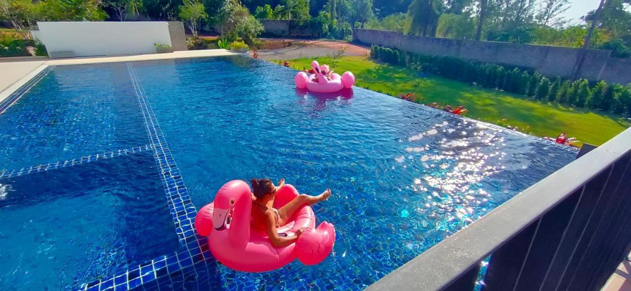 Aranya Resort Ko Lanta Dış mekan fotoğraf